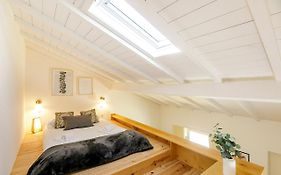 LovelyStay - Vila Burgães